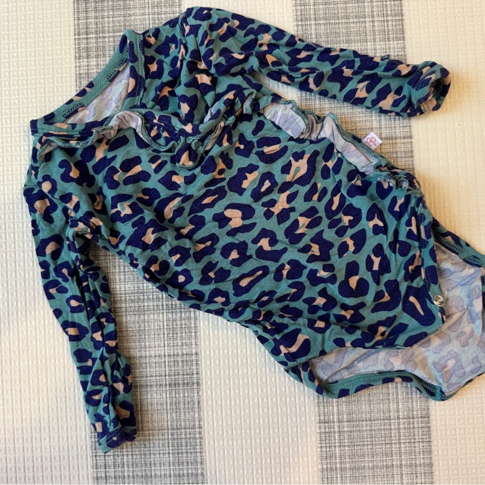 Posh Peanut 0-3 month leopard onesie